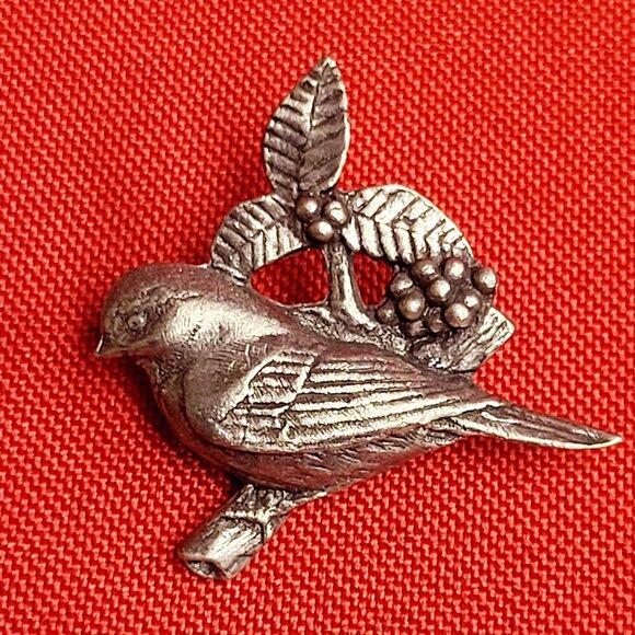 Birds and Blooms Silver Tone Pewter Bird on a Branch Lapel Pin 2002 - Picture 1 of 11